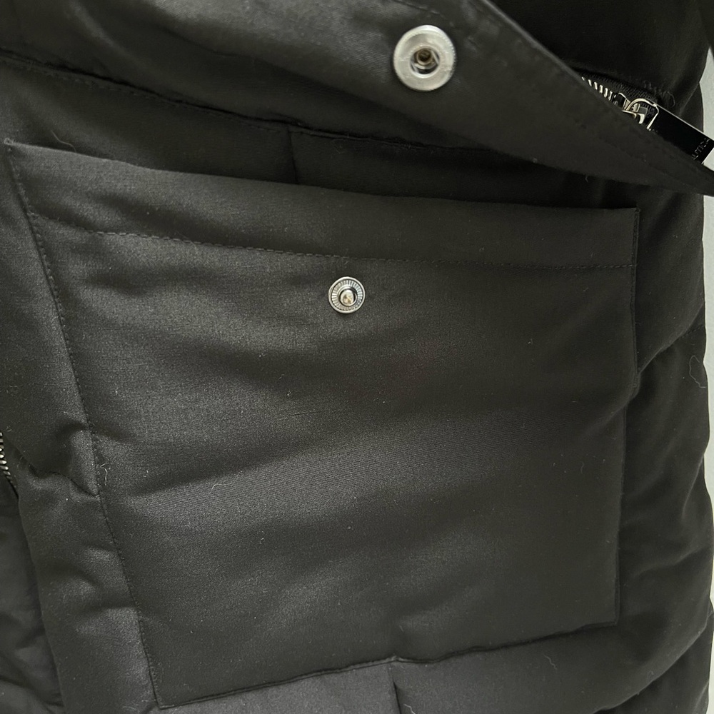 Black Puffer Coat with Detachable HoodFur Trim LIKE NEW Water/Wind Resistant - Picture 8 of 16